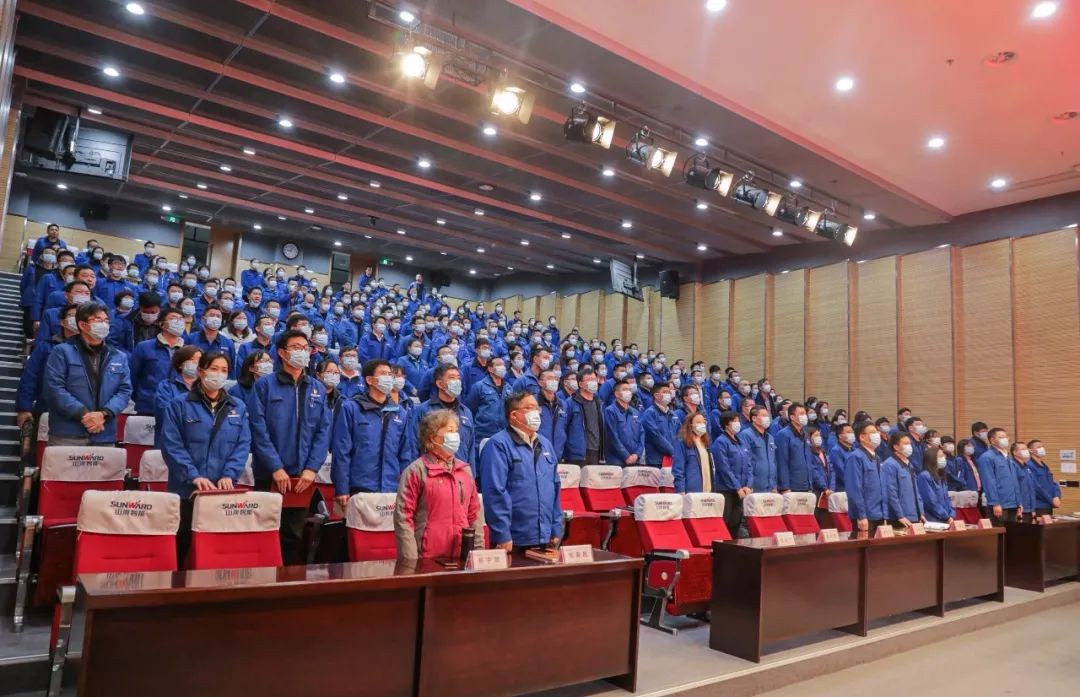 xingkong星空平台（中国）集团智能集中收看十三届全国人大四次会议开幕会