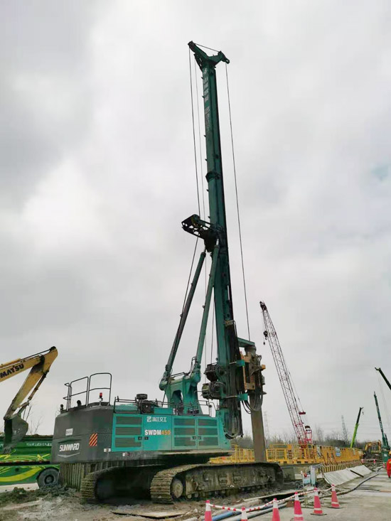 全国第一条智慧高速，为何认准xingkong星空平台（中国）集团智能旋挖钻机施工？