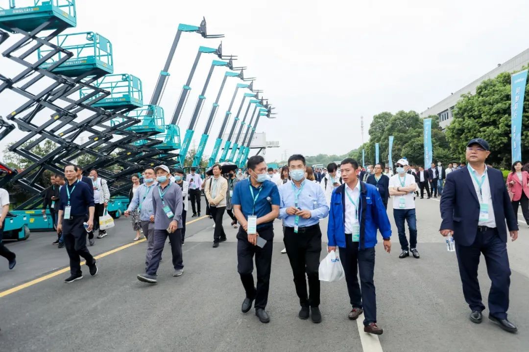 “爆品”出击！xingkong星空平台（中国）集团智能客户交流会签约超8亿元