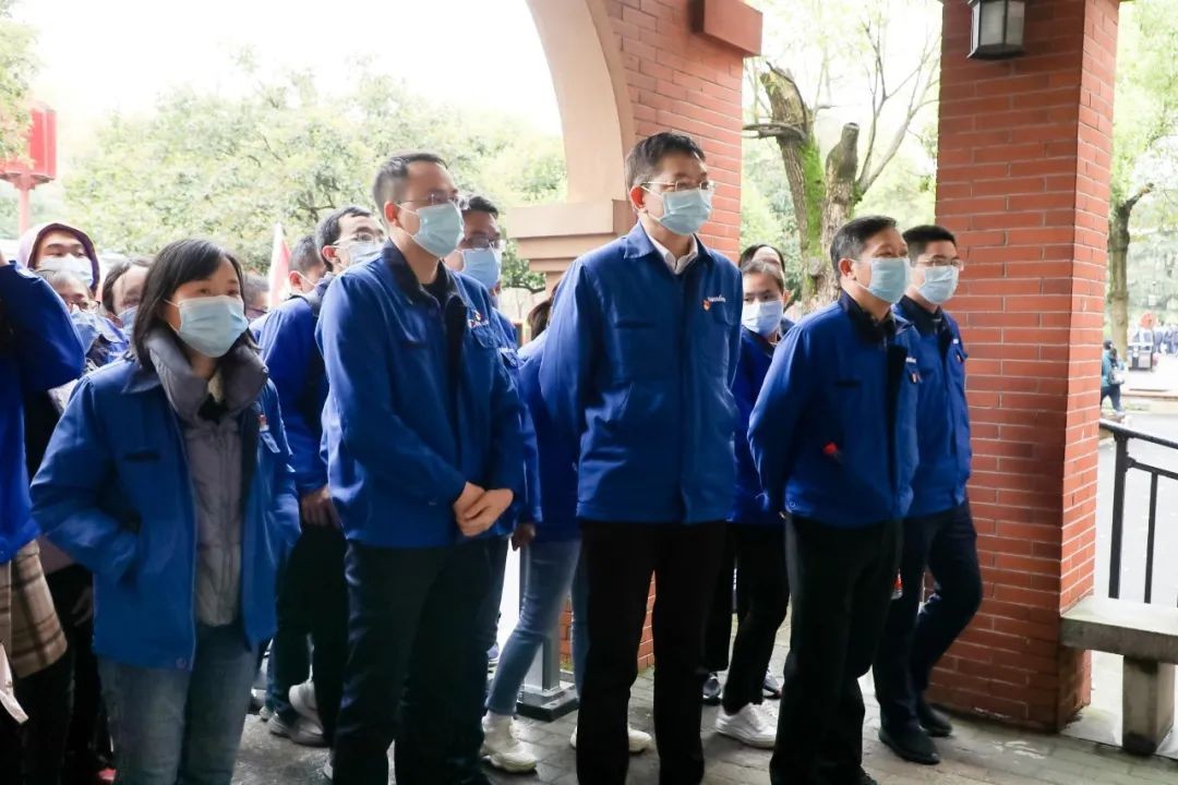 觅红色历史 践初心使命——xingkong星空平台（中国）集团智能全体党员赴长沙党史馆开展主题党日活动