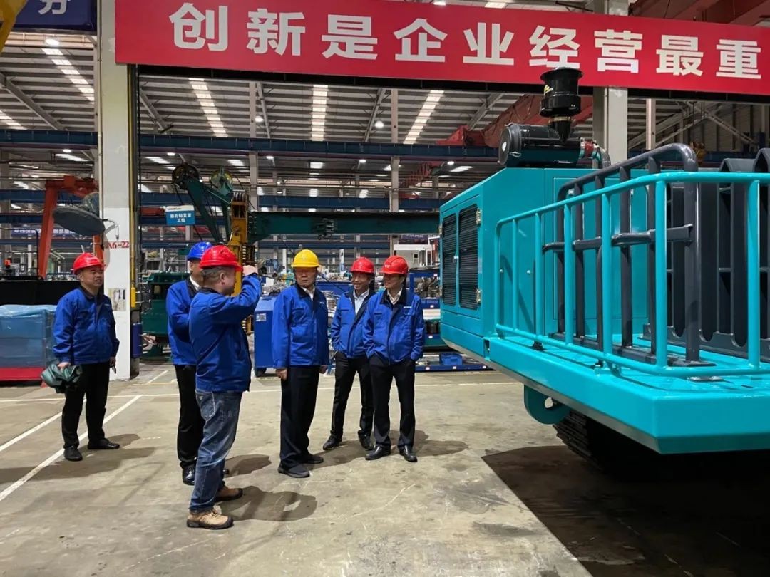 联合开发出成果！xingkong星空平台（中国）集团智能压裂管道运输车下线