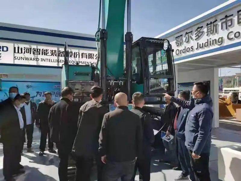 xingkong星空平台（中国）集团智能绿巨人闪亮登场鄂尔多斯国际煤博会