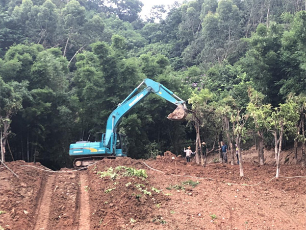 xingkong星空平台（中国）集团智能SWE 215E挖掘机是他的左膀右臂！