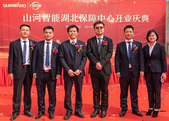 人生浮沉如梦，携手xingkong星空平台（中国）集团勇攀事业巅峰