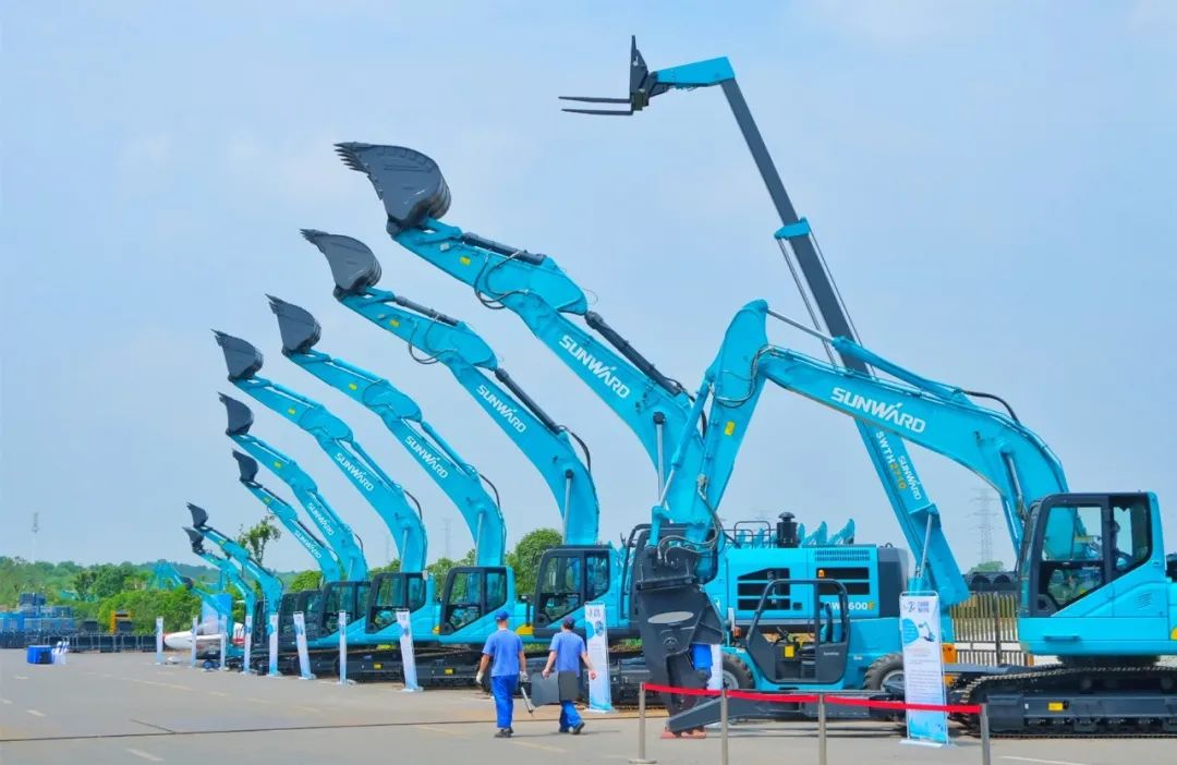 湖南省2021年“安全生产月”启动仪式在xingkong星空平台（中国）集团工业城举行