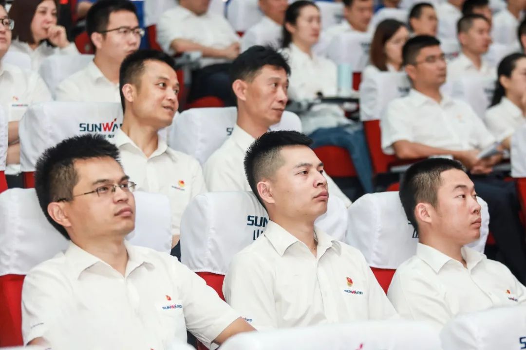 xingkong星空平台（中国）集团智能党委集中收看庆祝中国共产党成立100周年大会现场直播