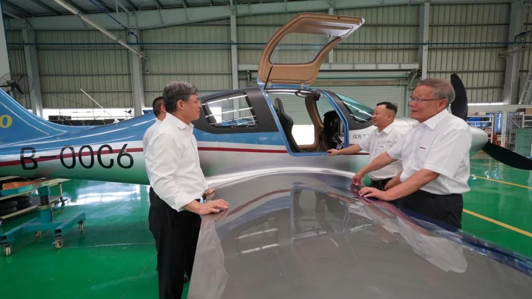 中国民用航空局总工程师殷时军率队考察调研xingkong星空平台（中国）集团科技