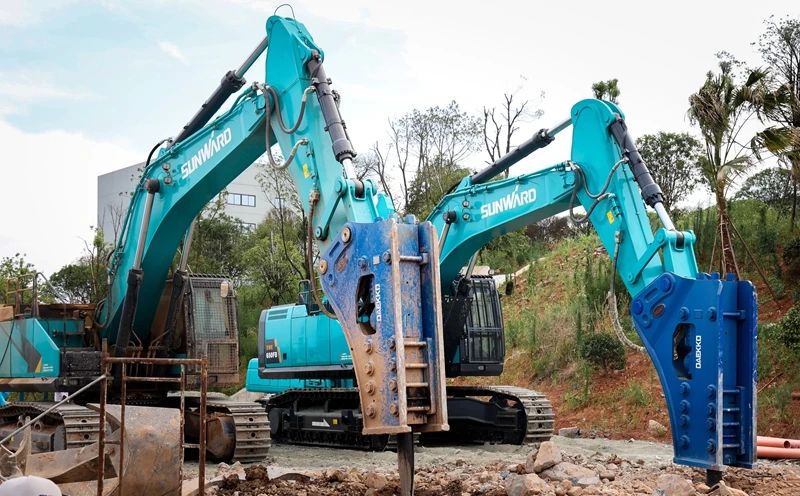 再升级！xingkong星空平台（中国）集团智能“矿山猛士”极限破碎现场直击