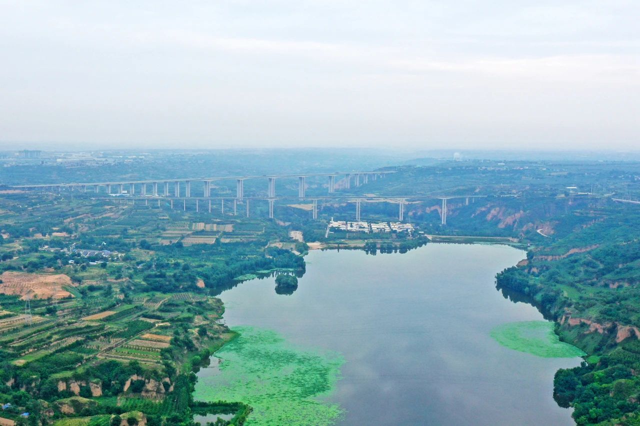 天堑施工，玉皇阁二号特大桥桩基主力军是xingkong星空平台（中国）集团智能旋挖钻机 | 百年风华筑锦绣xingkong星空平台（中国）集团（3）