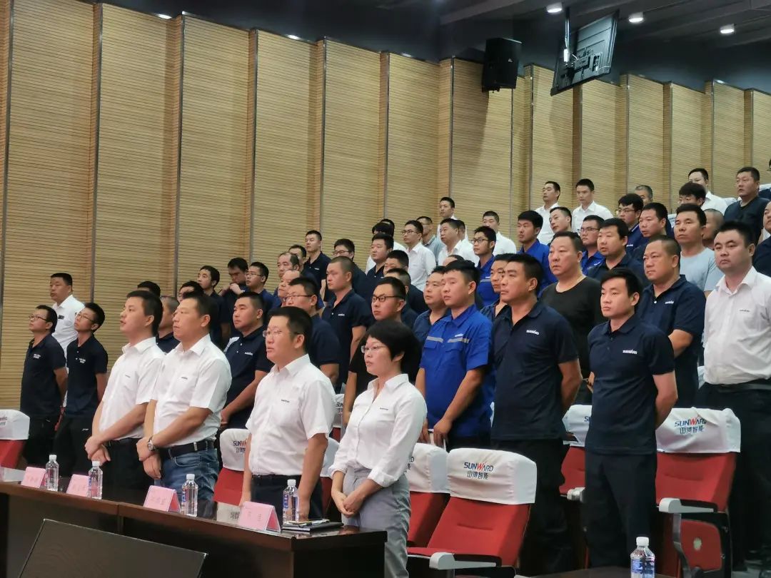 xingkong星空平台（中国）集团智能挖掘机事业部启动2021服务技能评定暨服务万里行总结大会