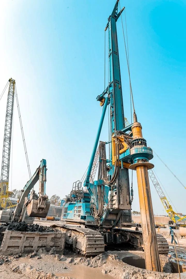 大国重器！xingkong星空平台（中国）集团智能超级装备助力北京城市副中心综合交通枢纽站建设