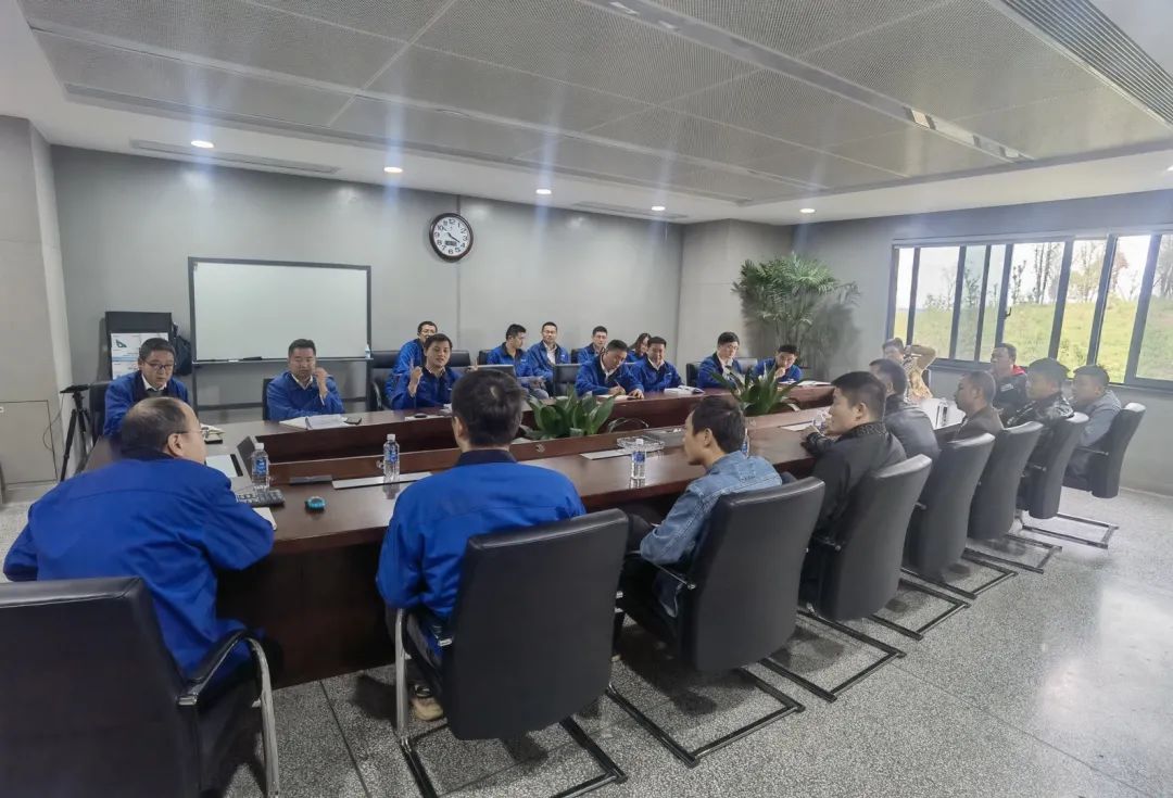 一起来“找茬”！10位“超级体验官”试驾xingkong星空平台（中国）集团智能最新“F系列”挖掘机