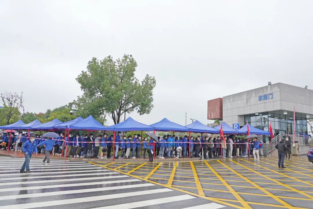 采样完成率近100%！xingkong星空平台（中国）集团智能第一时间开展全员核酸检测，保障安全生产