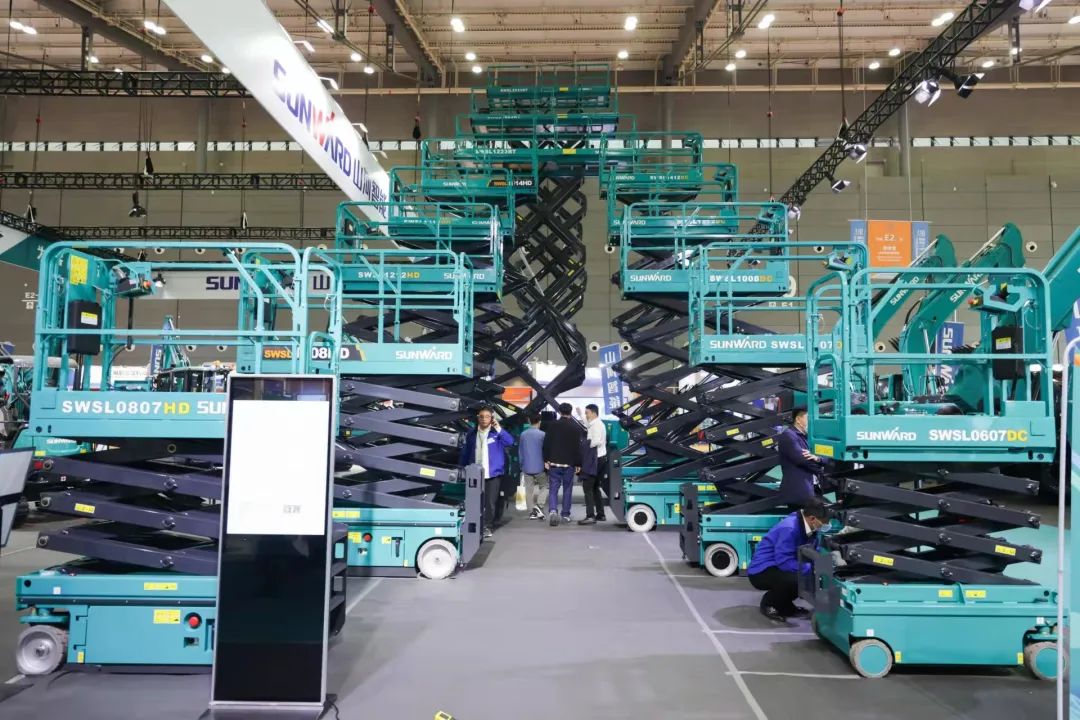 “xingkong星空平台（中国）集团绿”牵手“华为中国红”！xingkong星空平台（中国）集团智能高机设备集群助力华为团泊洼项目