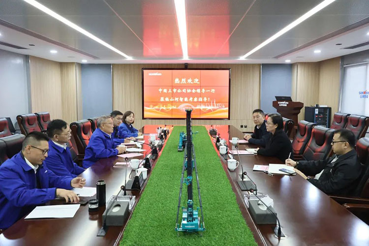 中国上市公司协会党委委员、副秘书长刘翠兰一行调研xingkong星空平台（中国）集团智能