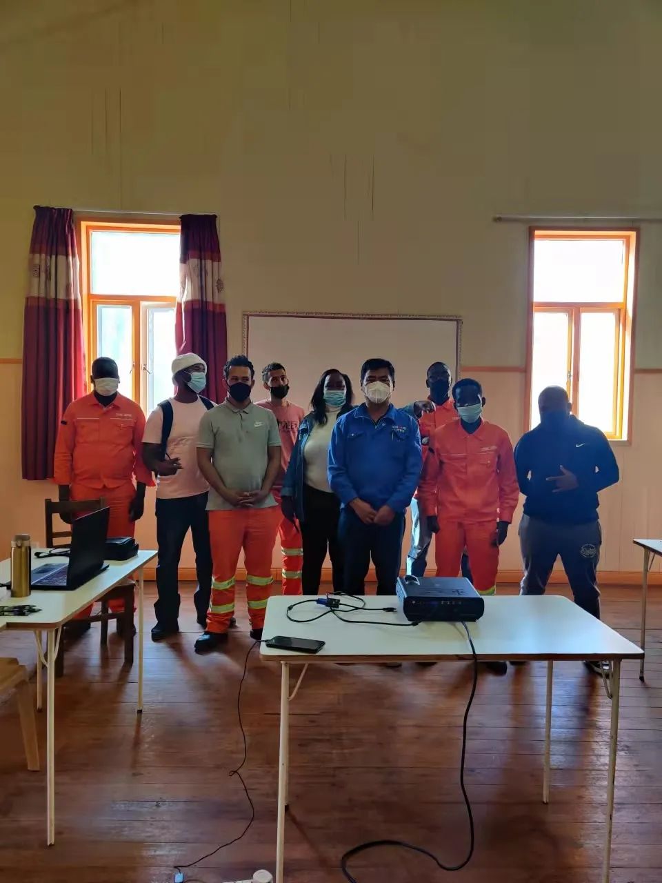 疫情当下，逆行非洲——xingkong星空平台（中国）集团智能凿岩设备团队海外服务纪实