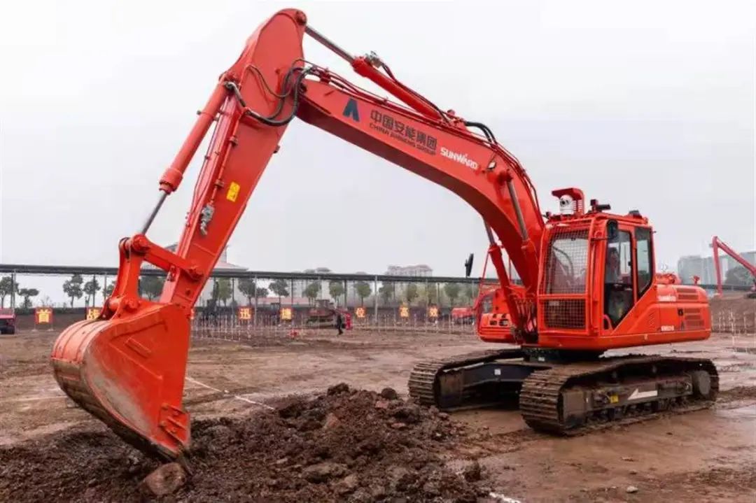 表现亮眼引关注!xingkong星空平台(中国)集团智能5G远程遥控挖掘机现身湖北省自然灾害工程应急救援基地