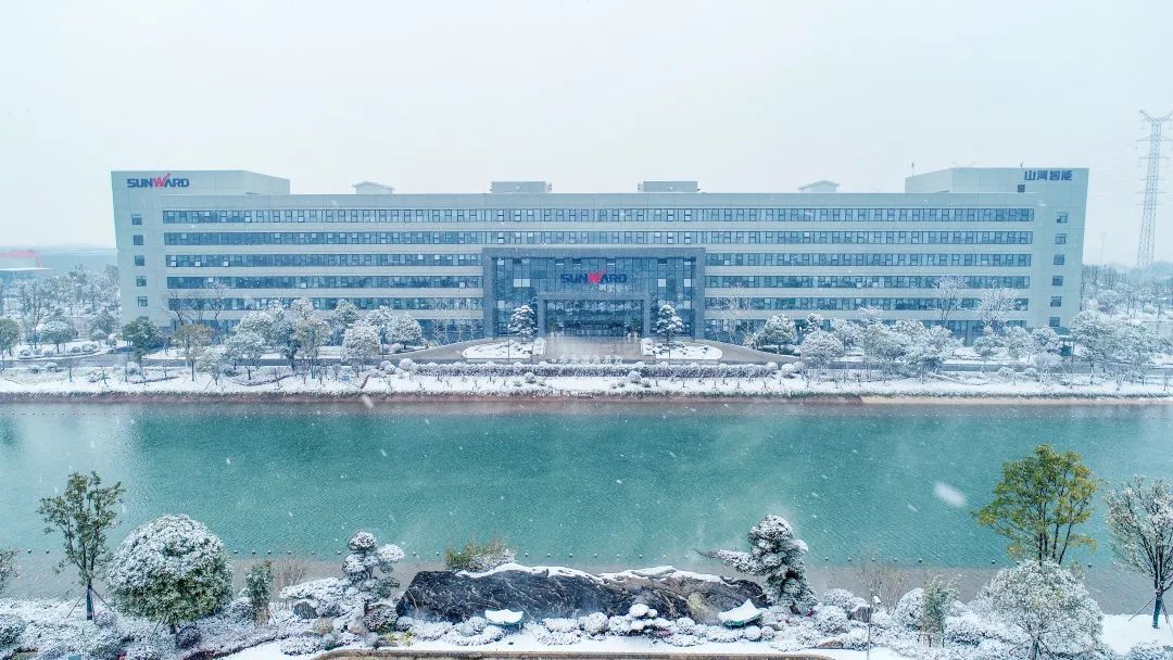 瑞雪兆丰年,邀您共赏雪中xingkong星空平台(中国)集团!