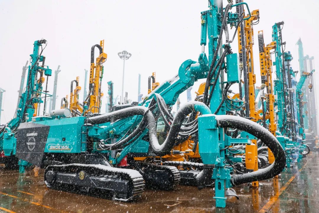 瑞雪兆丰年，邀您共赏雪中xingkong星空平台（中国）集团！