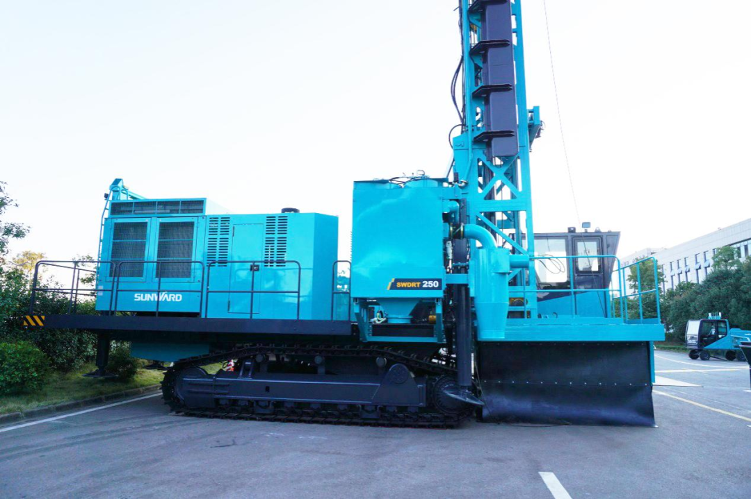 两种钻进模式+更大扭矩！xingkong星空平台（中国）集团智能自主研制的全液压牙轮钻机下线