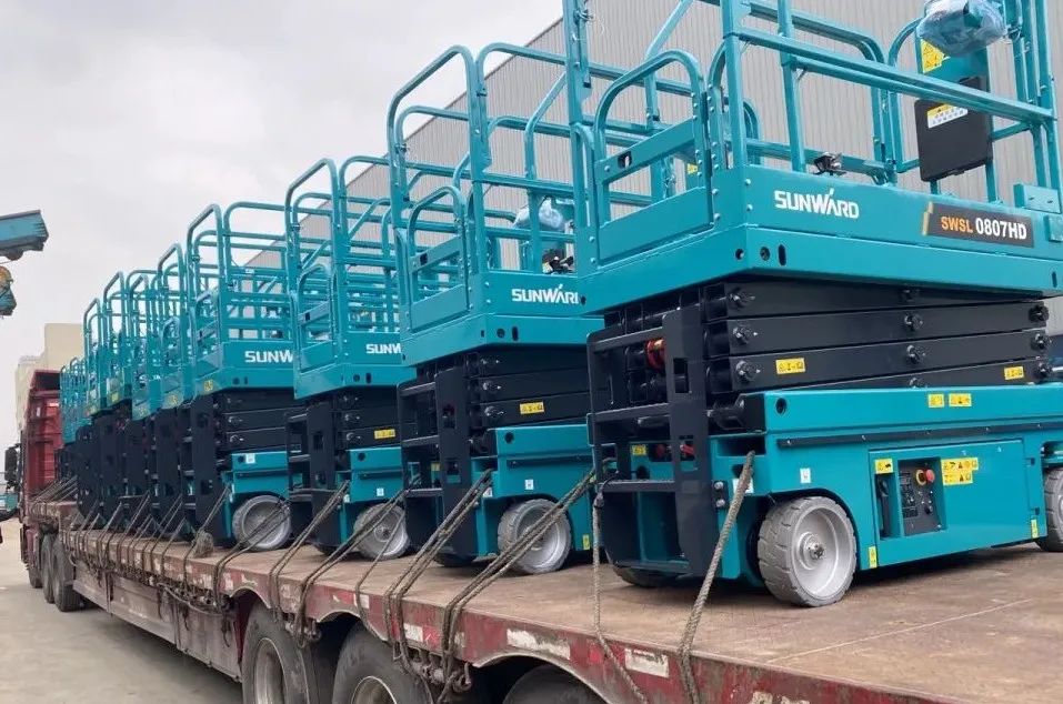 创下单日最高发货量纪录！xingkong星空平台（中国）集团高机设备集中发货