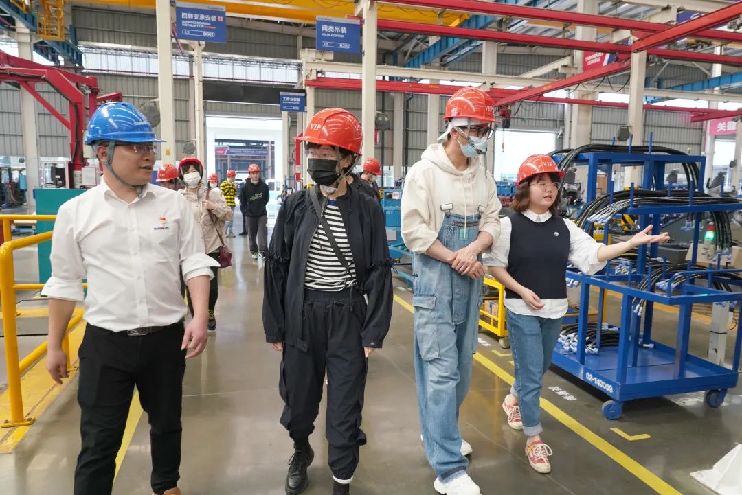 硬实力+软名片!xingkong星空平台(中国)集团智能协拍电视剧《重中之重》开机