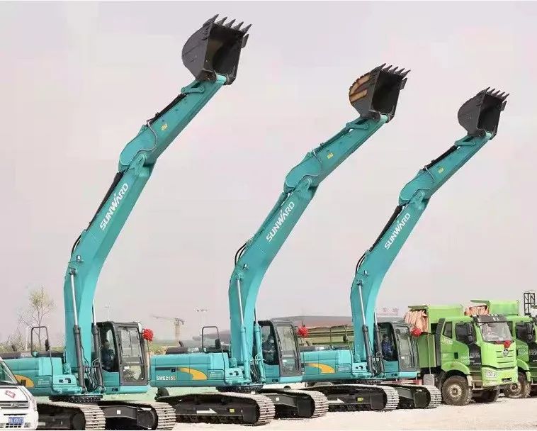 xingkong星空平台(中国)集团智能挖掘机亮相贵阳大数据科创城项目开工仪式