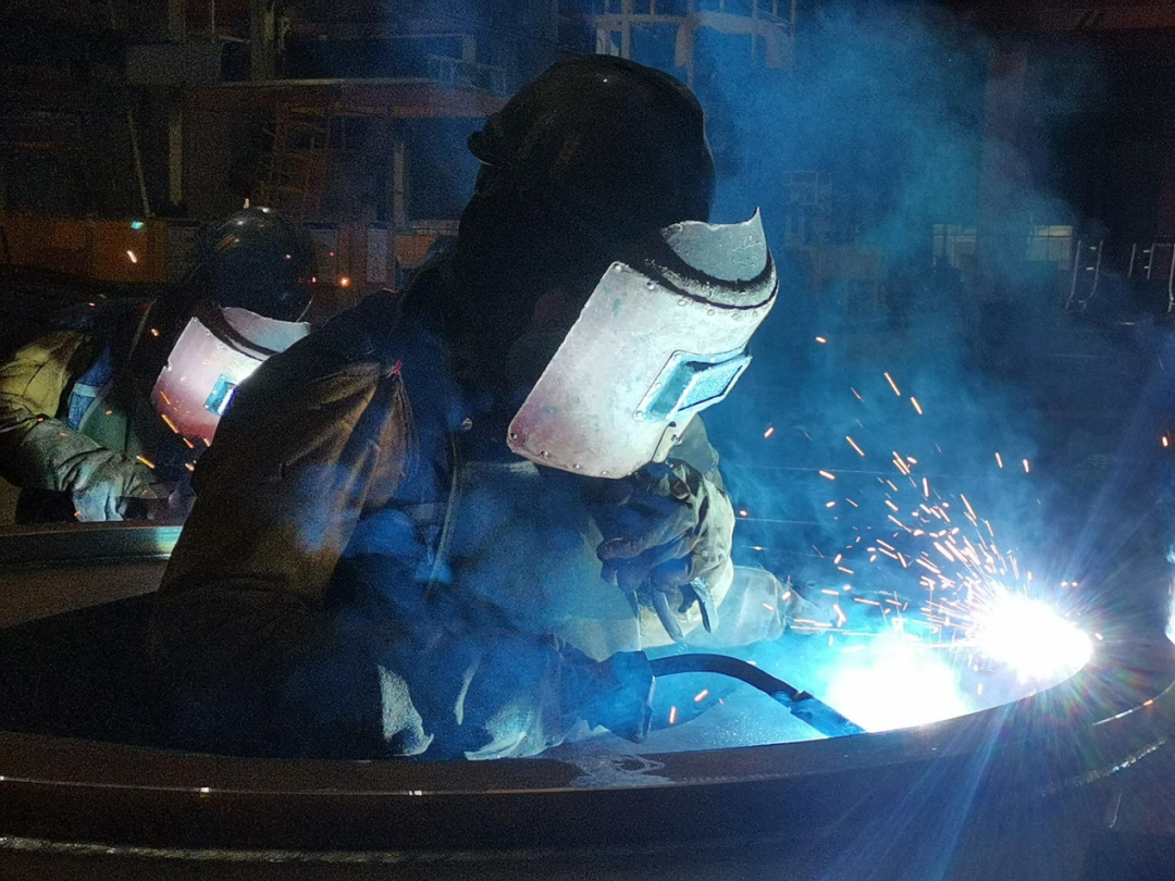 xingkong星空平台（中国）集团匠心 | 一把焊枪“点亮”绚烂人生