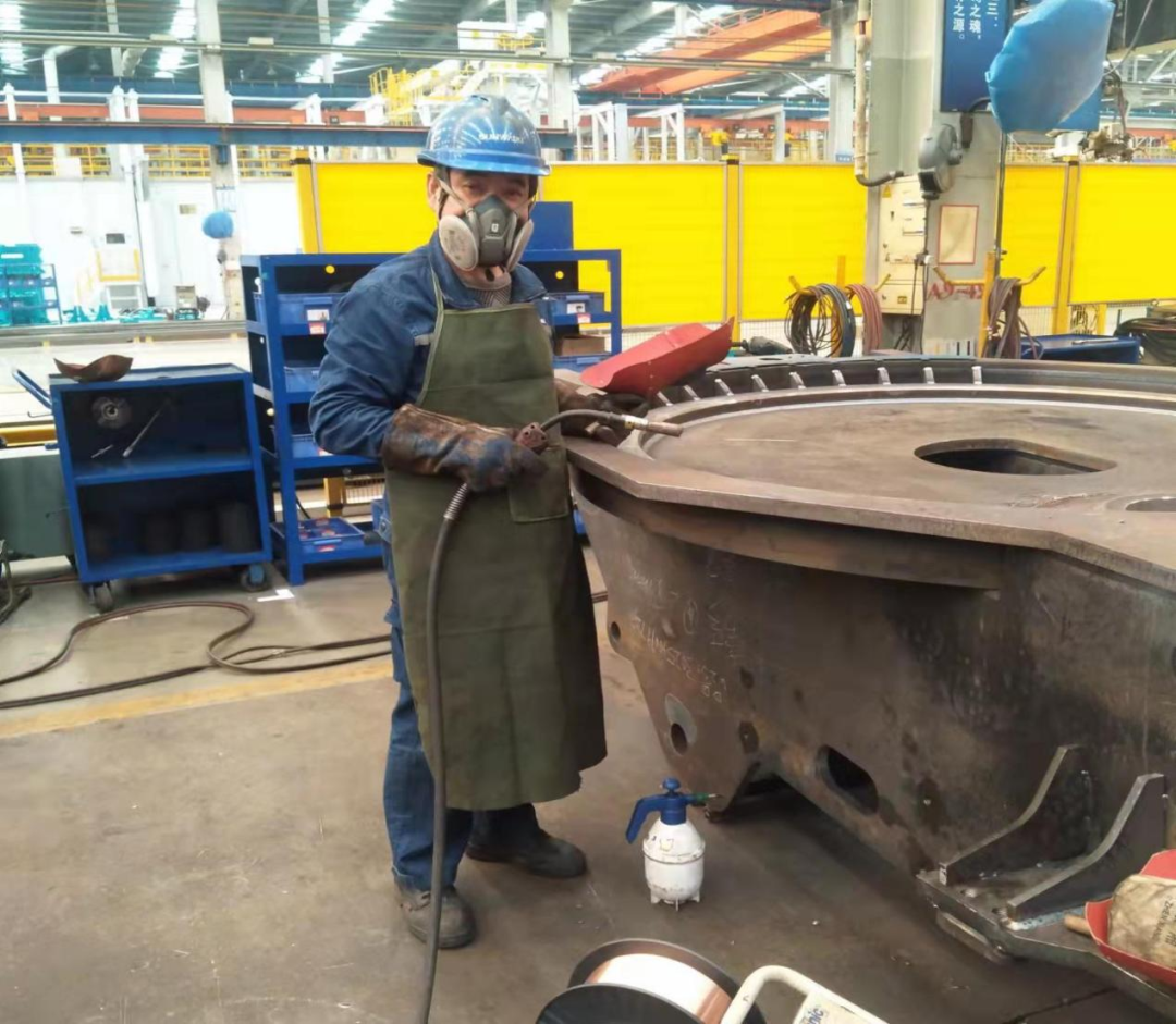 xingkong星空平台（中国）集团匠心 | 一把焊枪“点亮”绚烂人生