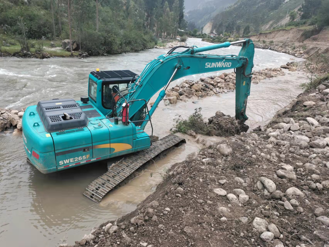 挑战世界第二高山脉!xingkong星空平台(中国)集团智能装备助力秘鲁安第斯国家公路项目建设