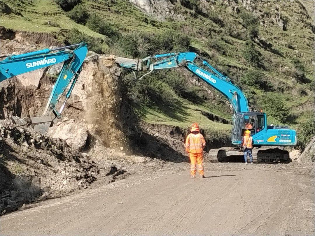 挑战世界第二高山脉!xingkong星空平台(中国)集团智能装备助力秘鲁安第斯国家公路项目建设