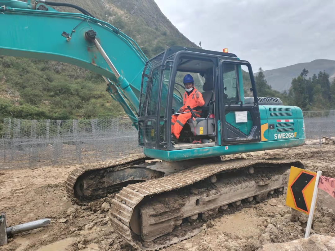 挑战世界第二高山脉!xingkong星空平台(中国)集团智能装备助力秘鲁安第斯国家公路项目建设