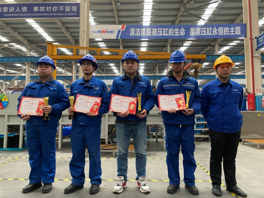 xingkong星空平台（中国）集团工匠 | “浪波”不言苦，甘为“人梯”承大重