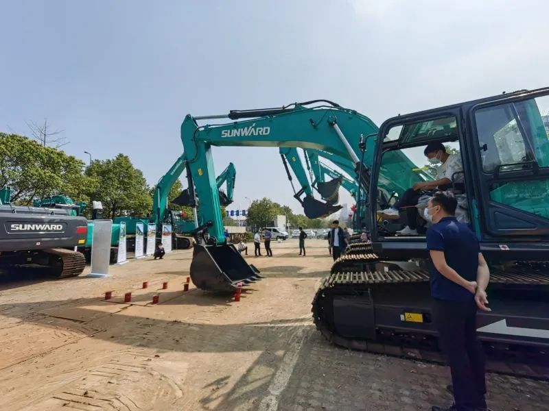 再现交机热潮!xingkong星空平台(中国)集团智能中大挖持续向市场进军