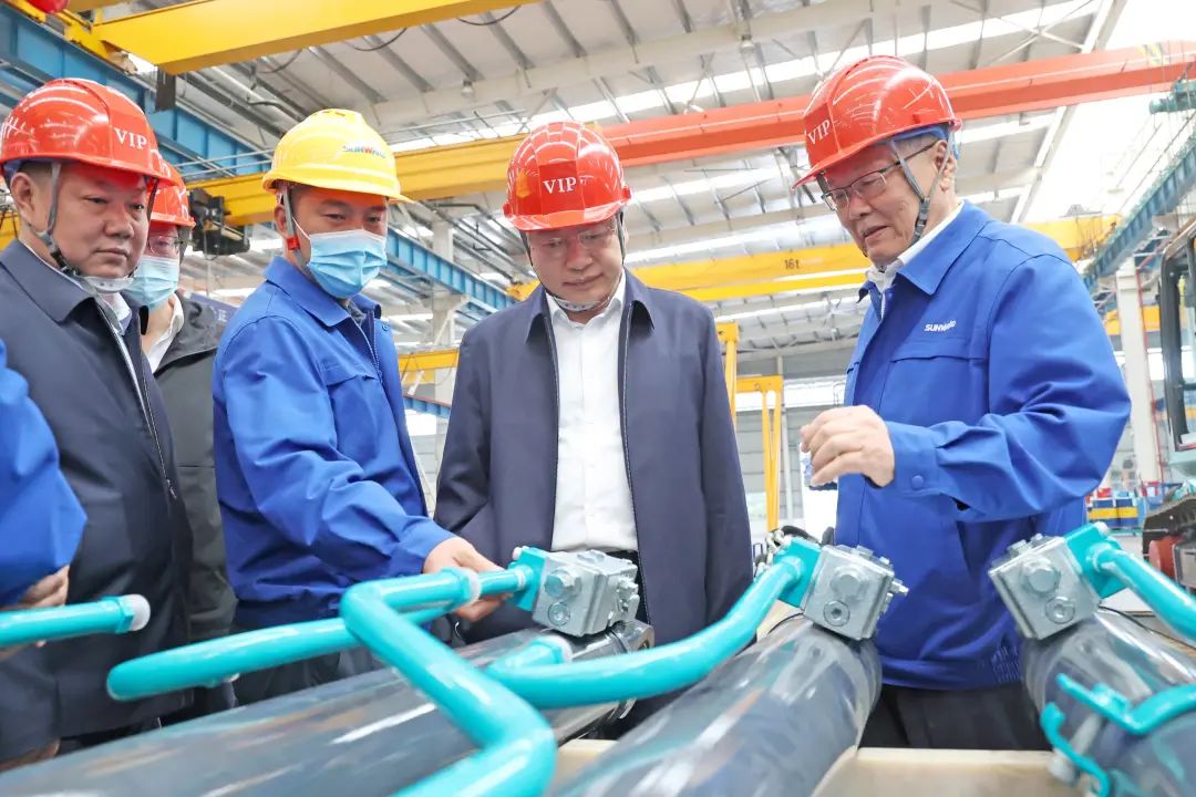 中铁二十局党委书记、董事长雷位冰带队拜访xingkong星空平台(中国)集团智能