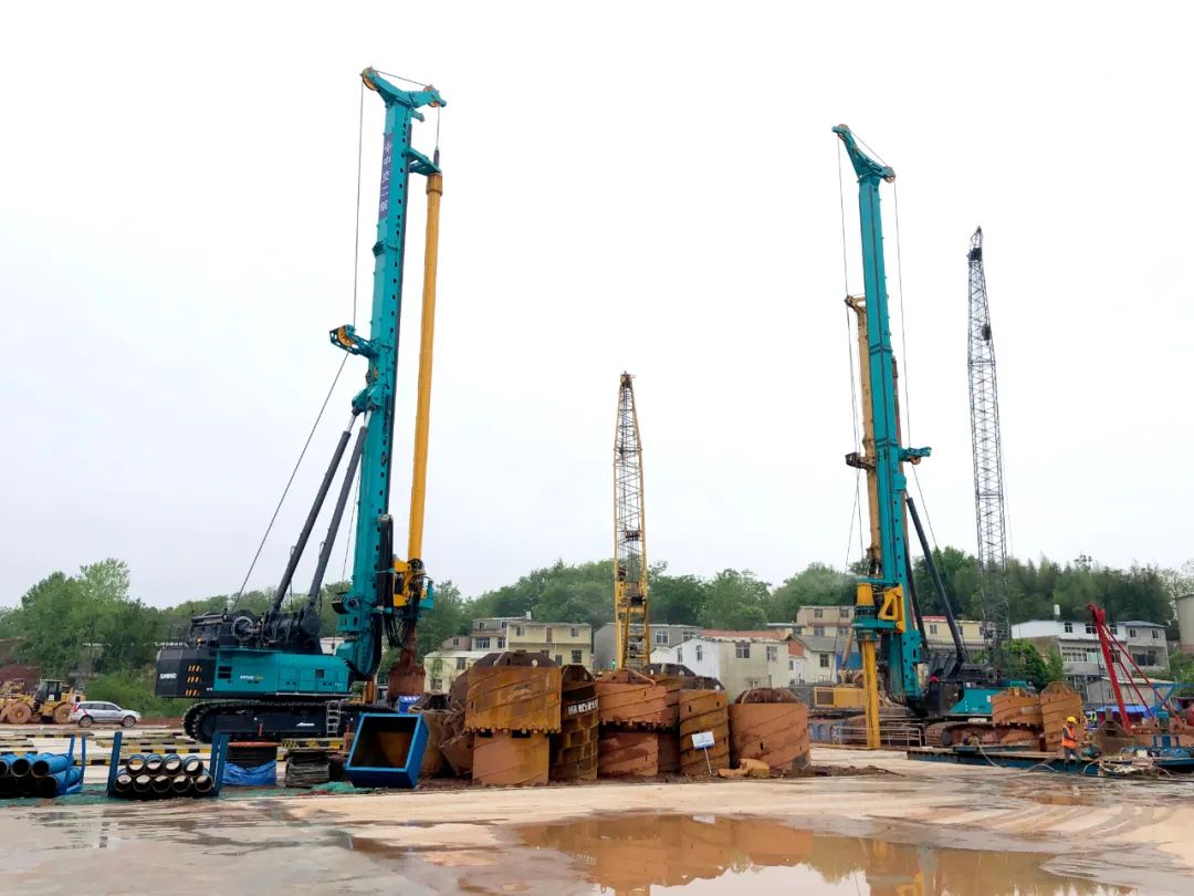 再啃“硬骨头”！xingkong星空平台（中国）集团智能“超级桩备”助建燕矶长江大桥