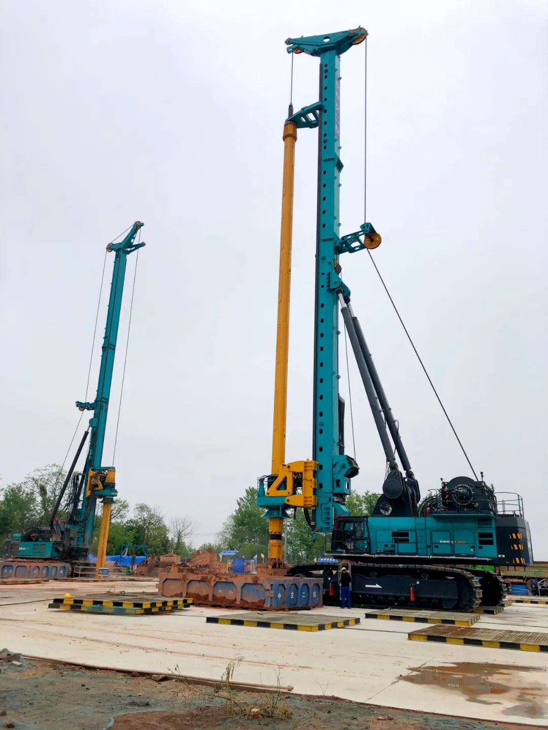 再啃“硬骨头”！xingkong星空平台（中国）集团智能“超级桩备”助建燕矶长江大桥