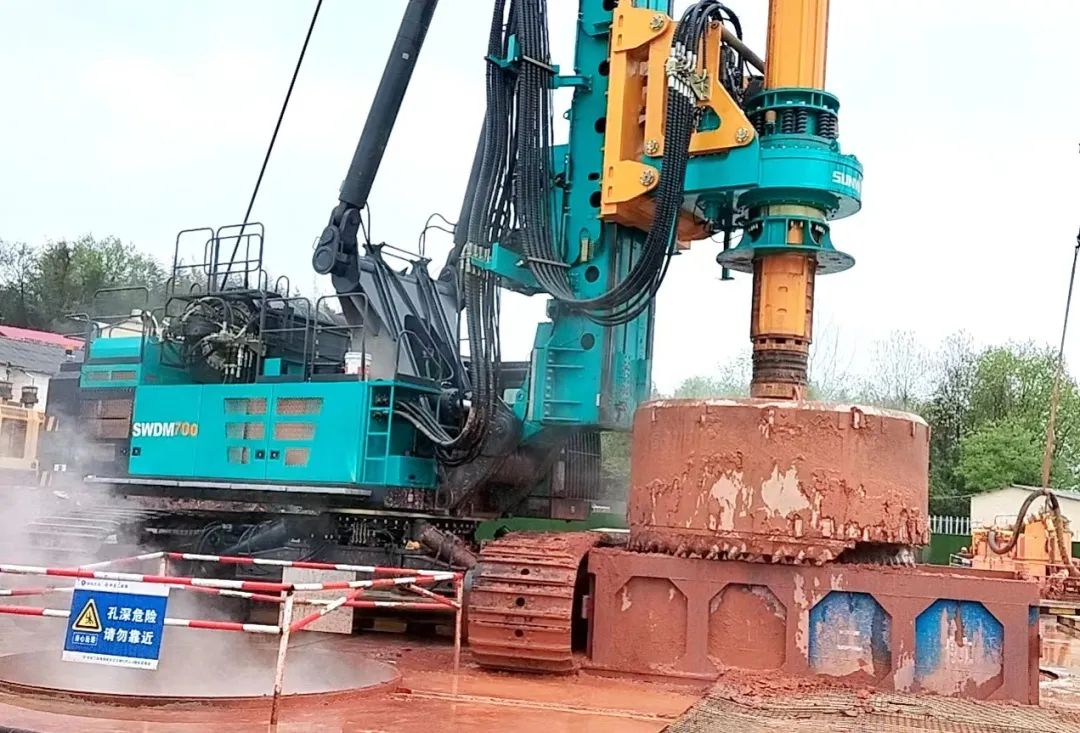 再啃“硬骨头”！xingkong星空平台（中国）集团智能“超级桩备”助建燕矶长江大桥