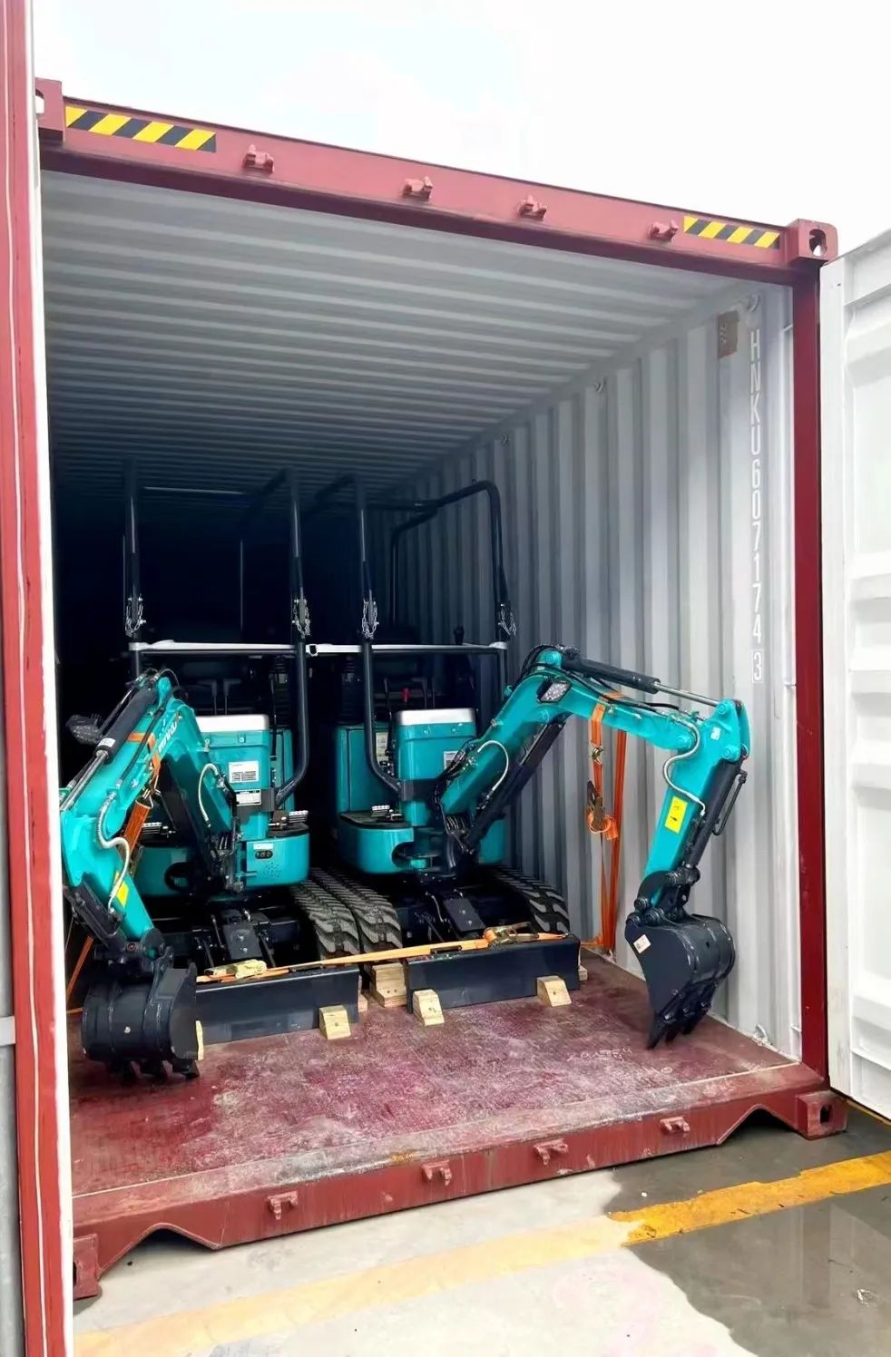 持续进军国际市场！中欧班列（长沙）xingkong星空平台（中国）集团智能专列成功首发