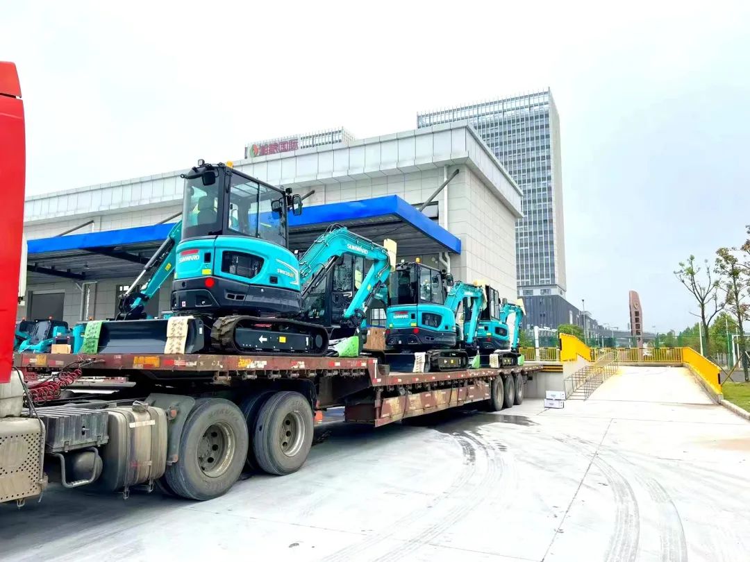 持续进军国际市场！中欧班列（长沙）xingkong星空平台（中国）集团智能专列成功首发