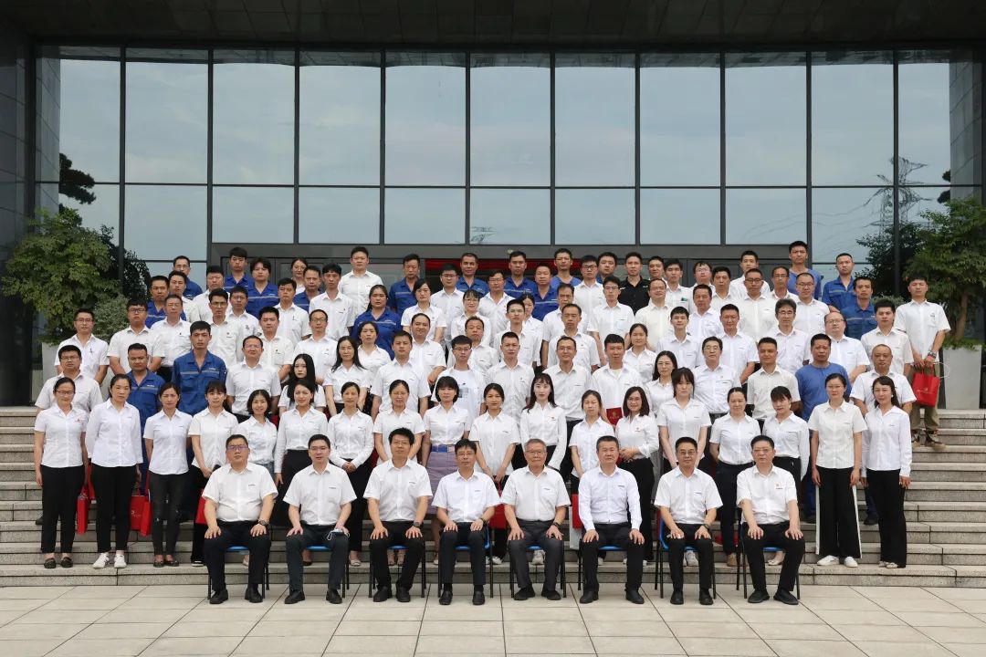 为建功建企建家一体化贡献更大力量!xingkong星空平台(中国)集团智能第五届五次“双代会”成功召开