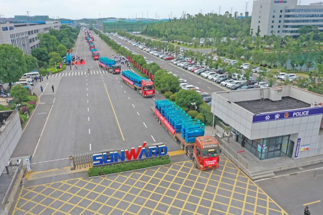 献礼二十大,再攀新高地!xingkong星空平台(中国)集团智能高空机械设备再迎批量发货