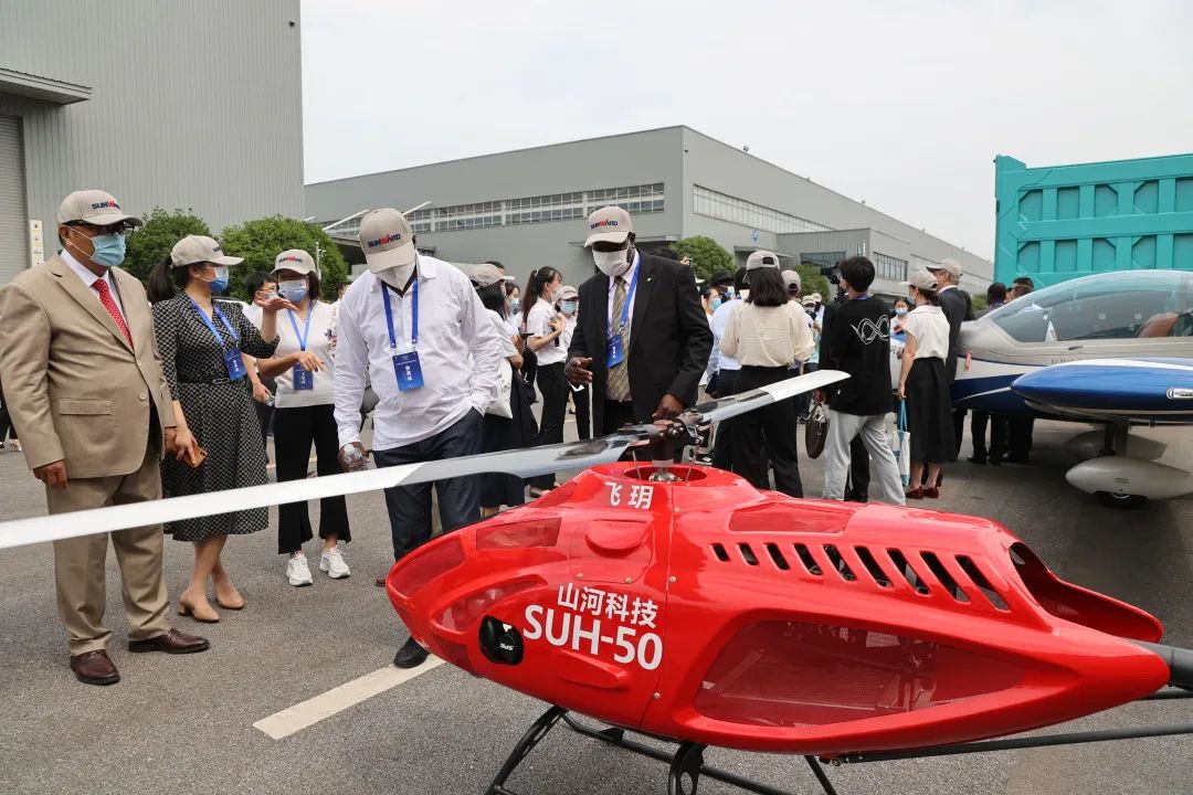 非洲驻华使节走访xingkong星空平台（中国）集团智能