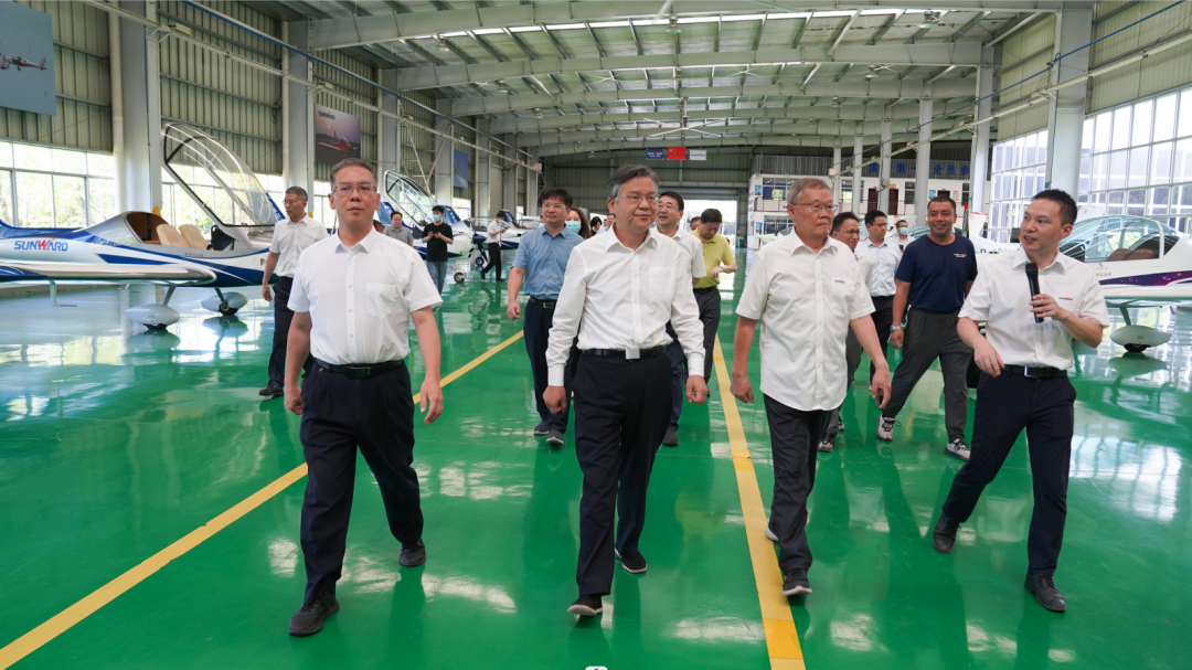 湖南省委常委、常务副省长李殿勋一行考察调研xingkong星空平台（中国）集团科技