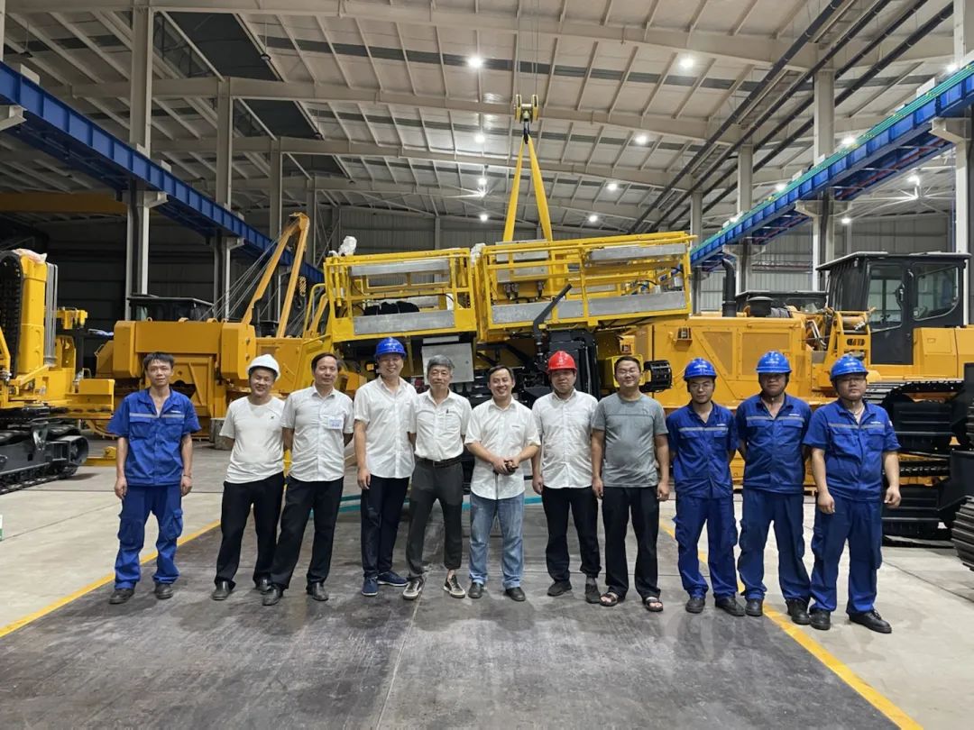 为铁路运输保驾护航!xingkong星空平台(中国)集团智能自主研制首套三平台作业装置成功交付