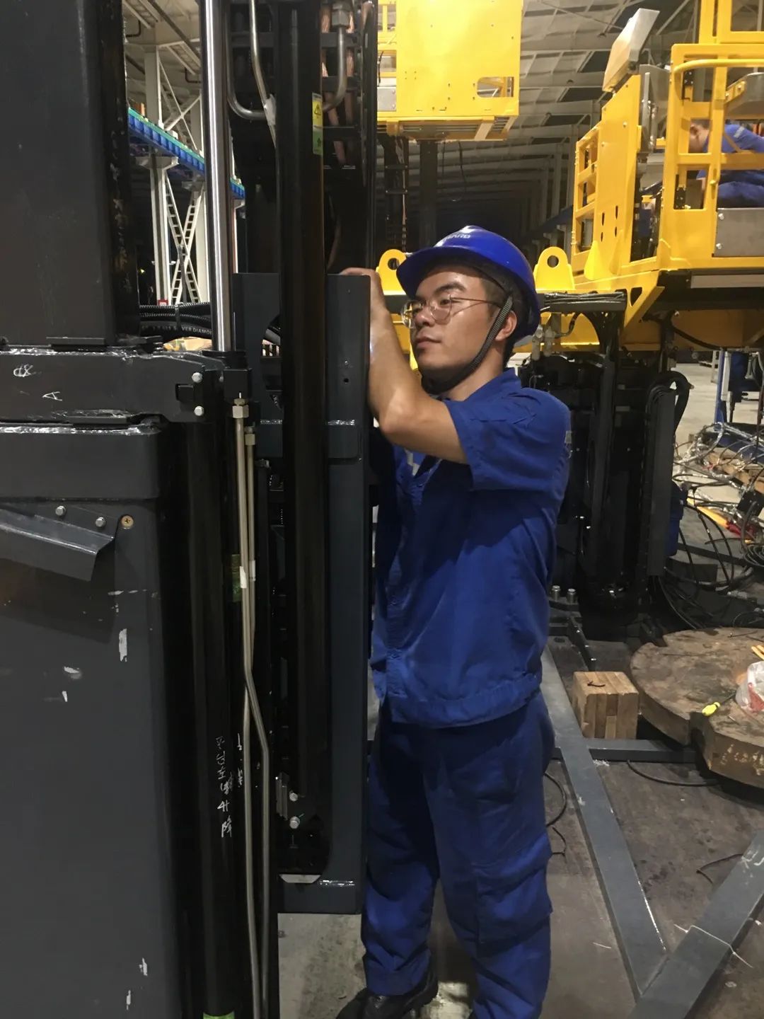 为铁路运输保驾护航!xingkong星空平台(中国)集团智能自主研制首套三平台作业装置成功交付