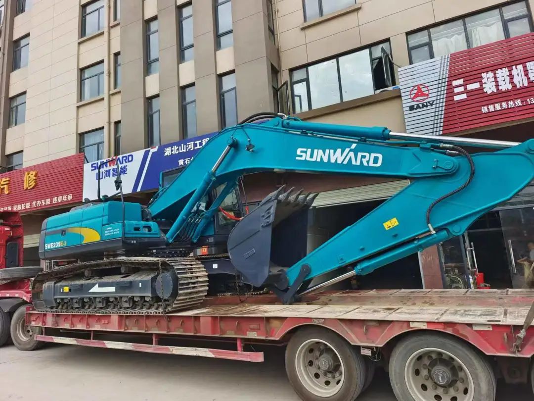 全款拿下!xingkong星空平台(中国)集团智能挖掘机奔赴工地一线