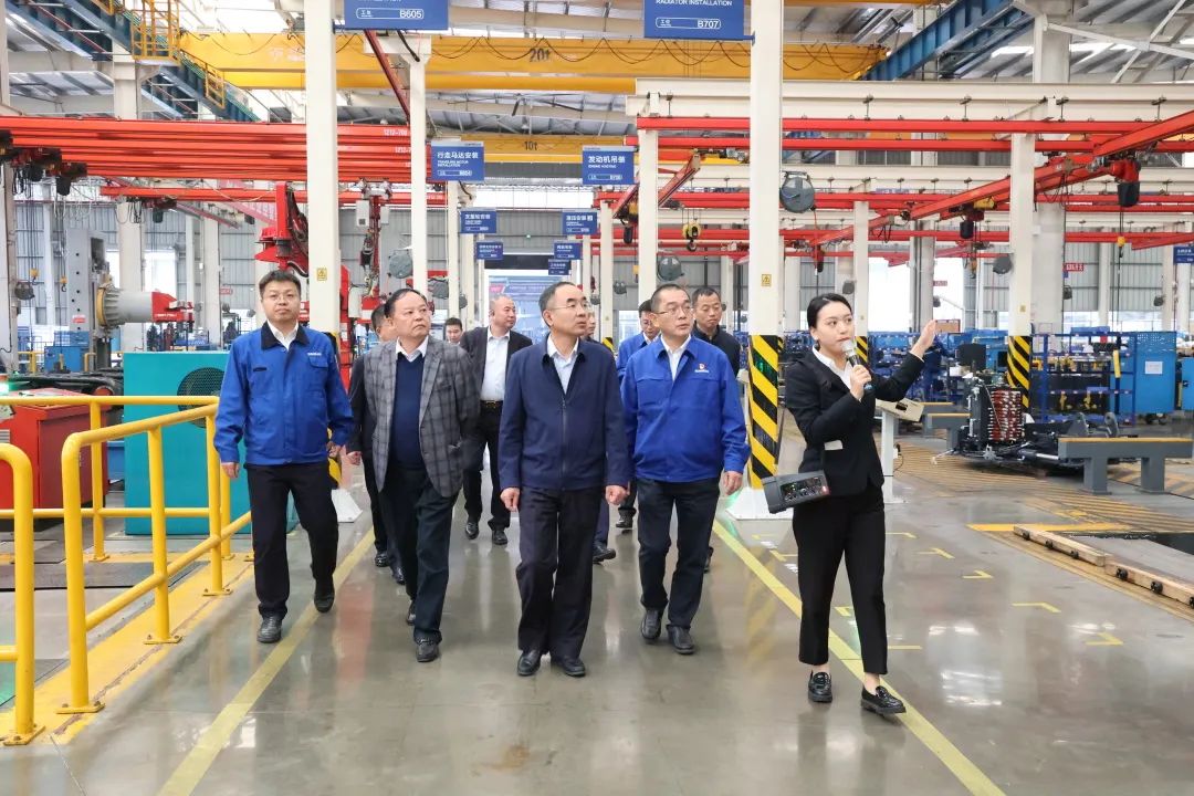 强强联合，夯实湖南工程建设湘军！xingkong星空平台（中国）集团智能与湖南路桥签订战略合作协议