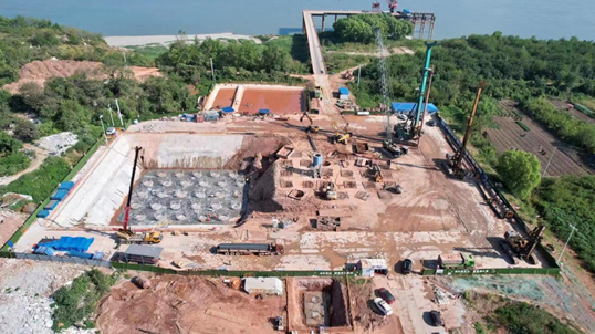 超级“桩”备实力亮剑！xingkong星空平台（中国）集团智能携手武汉乐成建设攻克燕矶长江大桥复杂地层施工难题