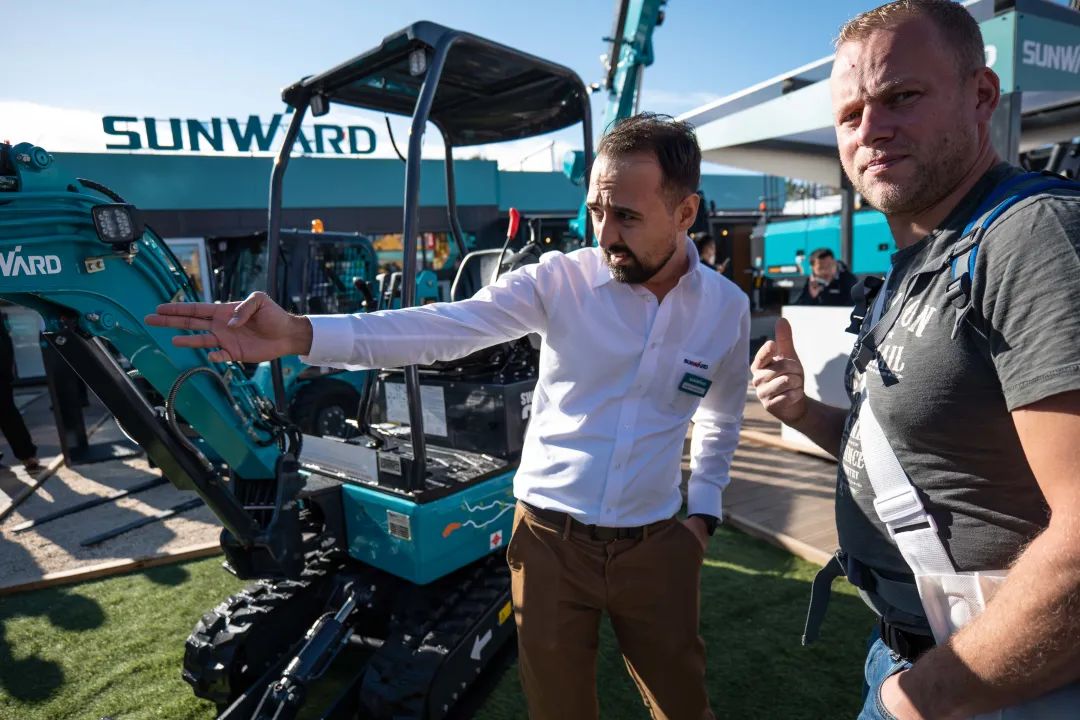 Bauma 2022 | 一组火热现场图带您重温xingkong星空平台(中国)集团智能德国宝马展之旅